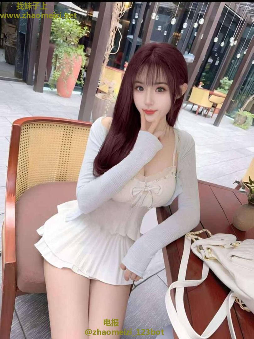 邻家水嫩小妹