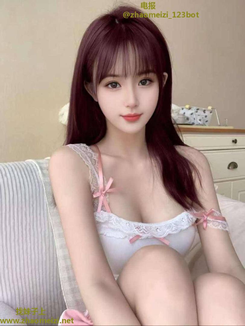 邻家水嫩小妹
