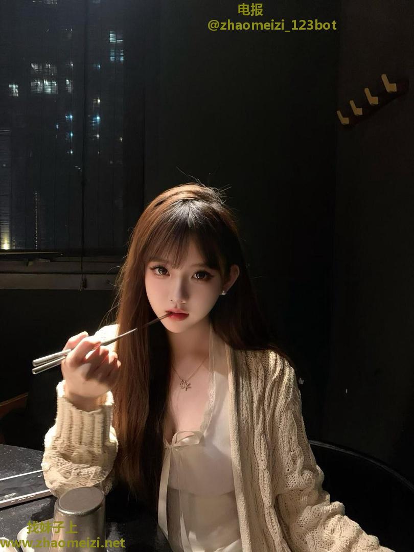 身材火辣00后初下海