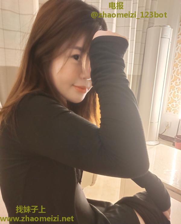 颜值女友感伊伊