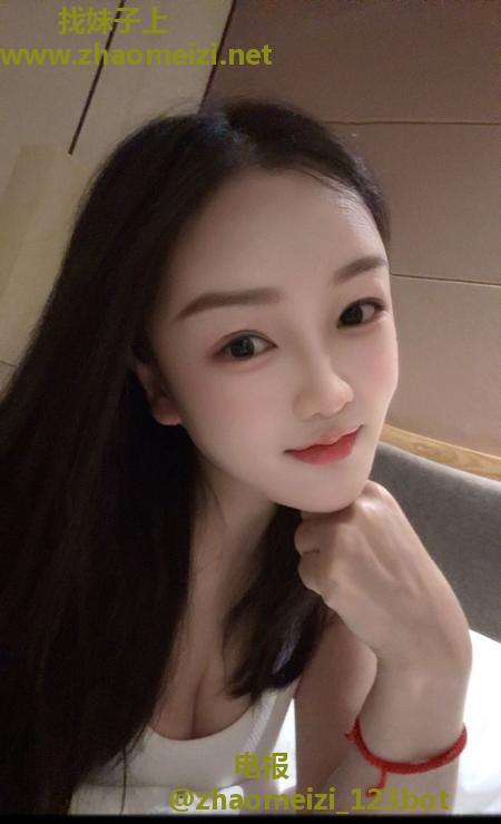女友感护士楚依