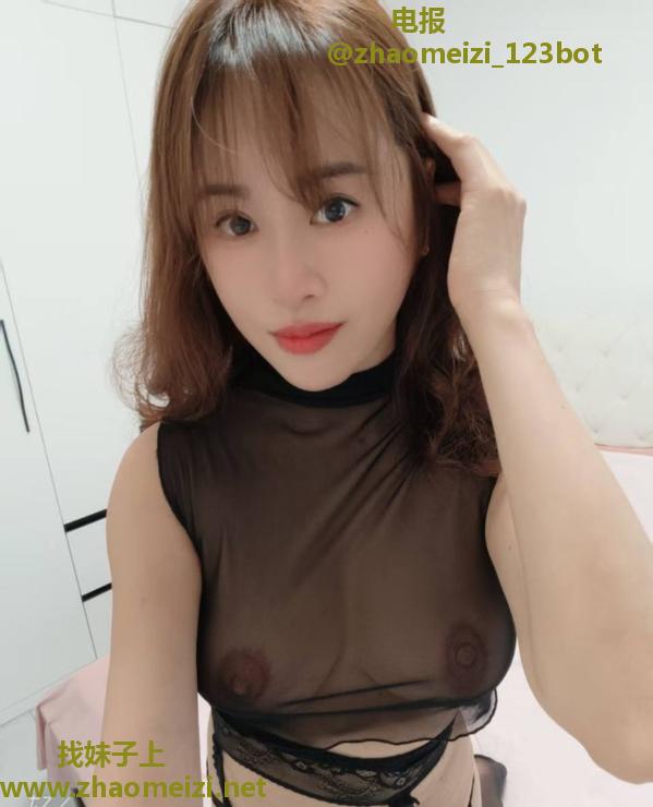 大奶甜甜