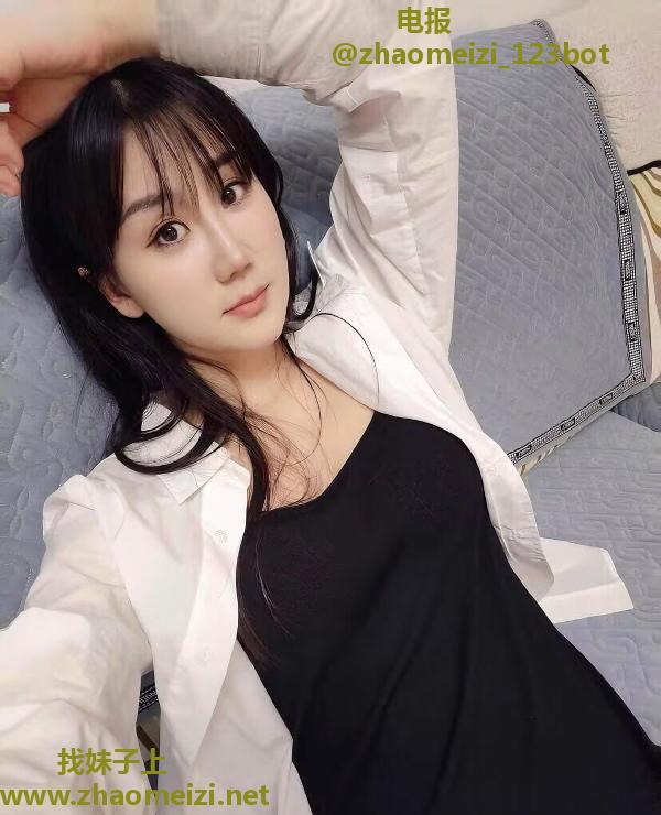 郑州服务型美女