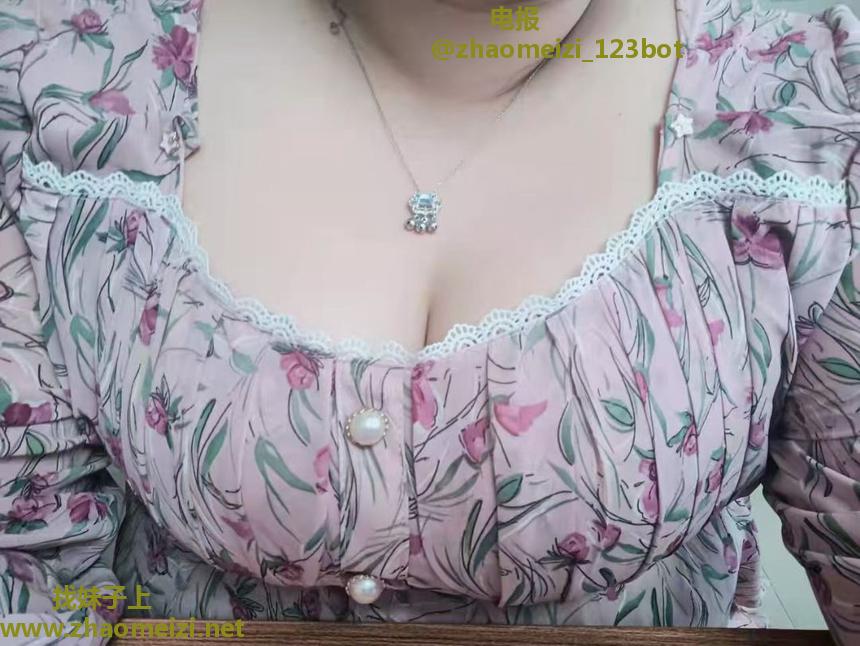 巨乳坦克