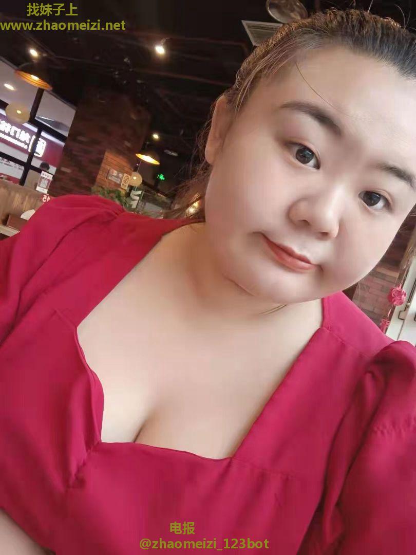 巨乳坦克