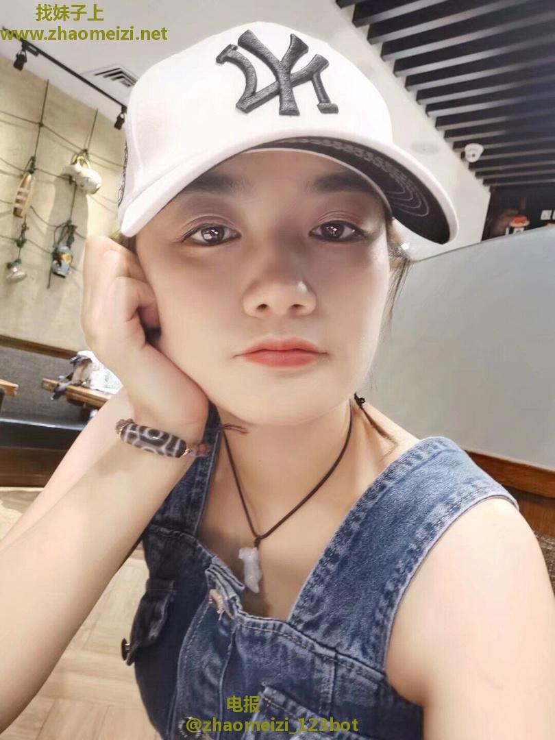 西青大胸妹子