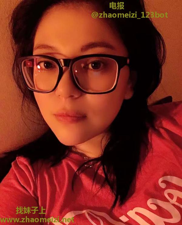 包头蜜桃臀少妇