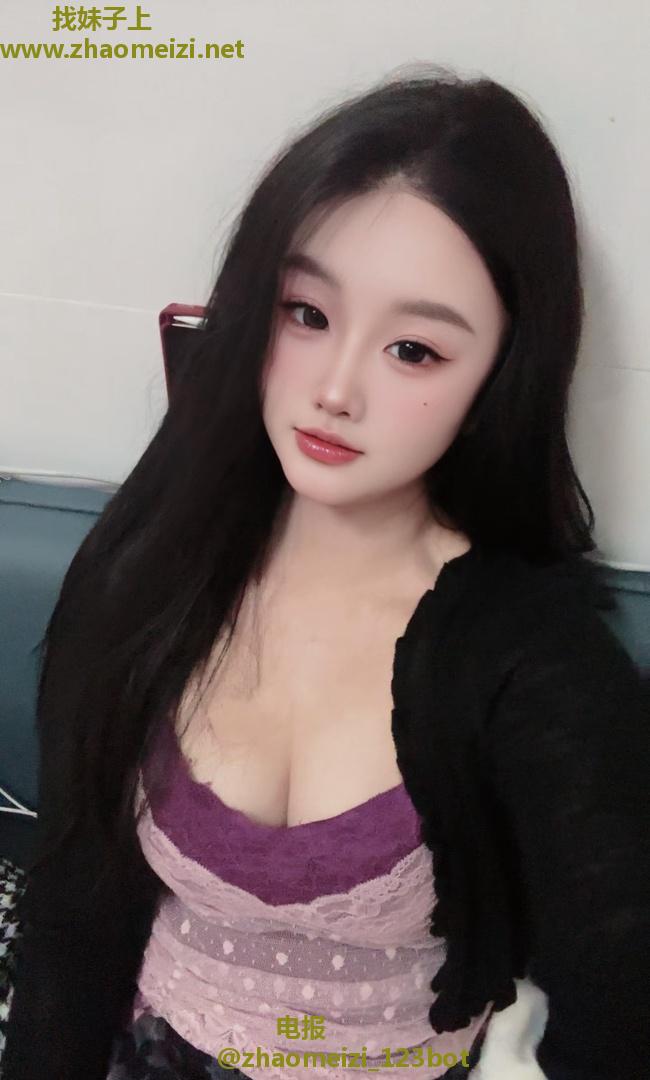 高颜值巨乳