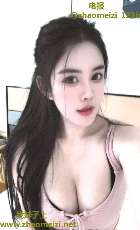 白嫩长腿佳佳