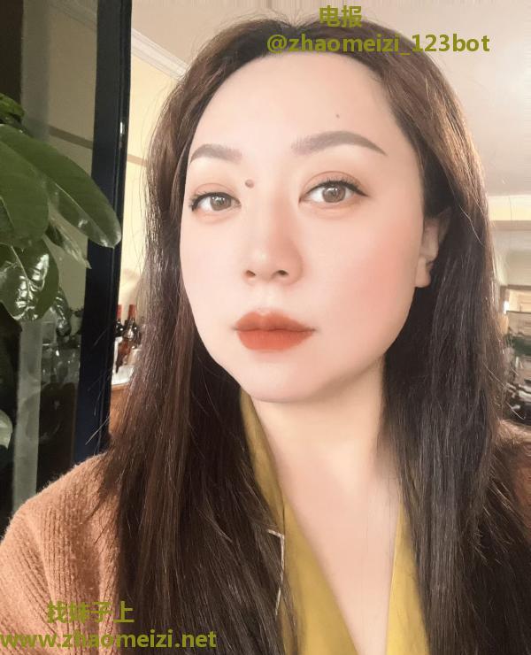 新迎气质少妇老师