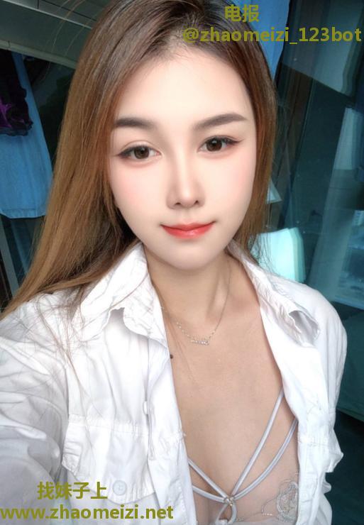 服务到位风骚妹子