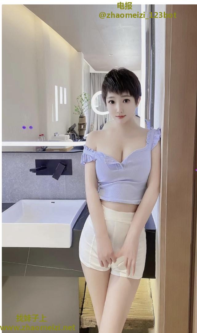 东门兼职御姐，可舌吻