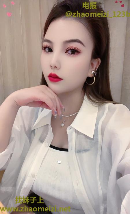 南开丰满巨乳少妇