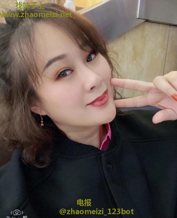 寂寞小少妇