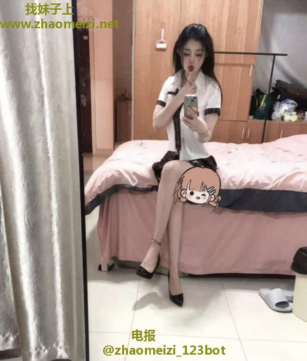 可调教反差清纯女友