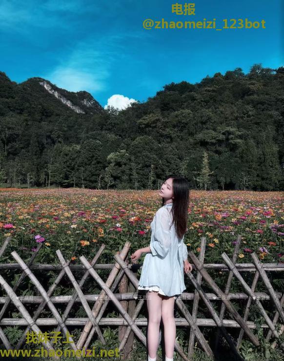 园区王豆豆巨乳萝莉