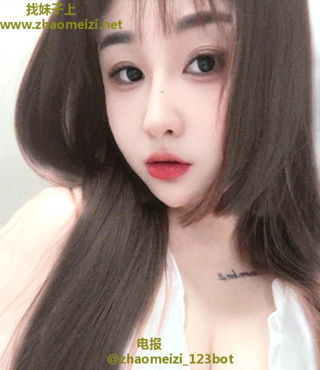 肉感巨臀小骚货