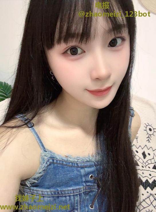 质朴小姐姐