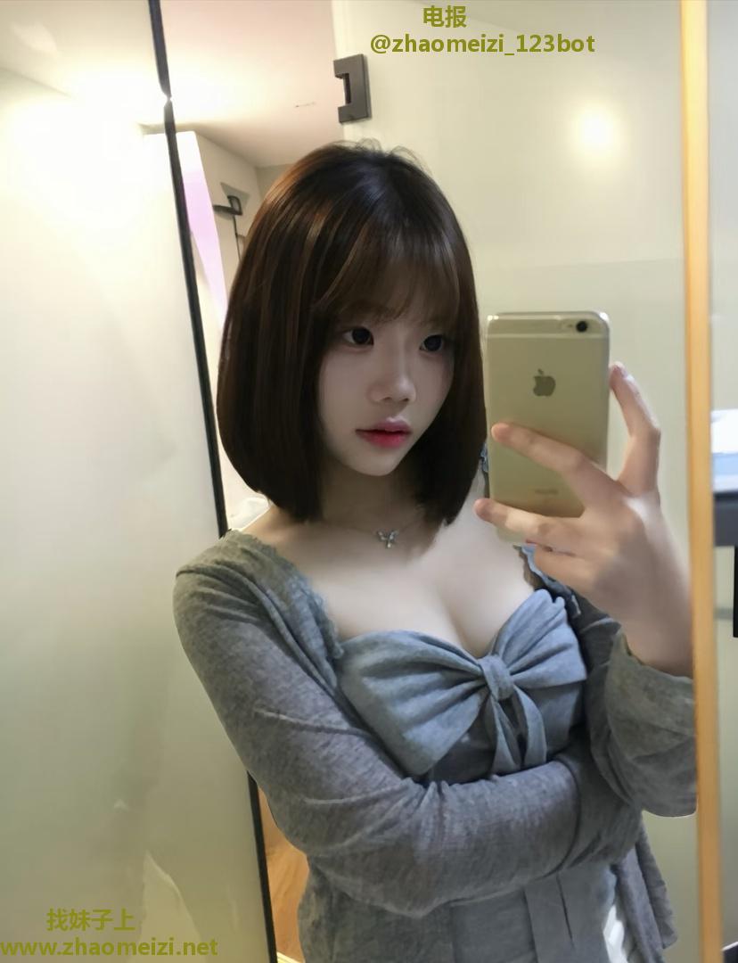 刚下海05反差萝莉