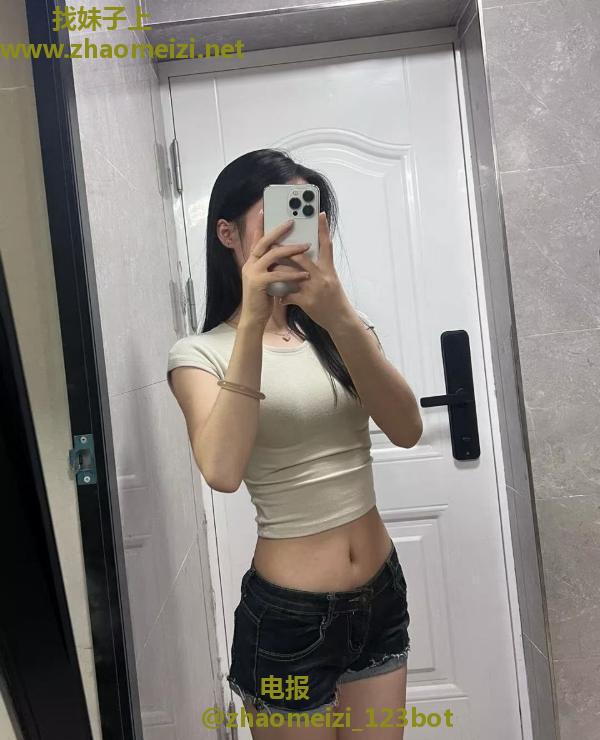 零零后可爱小嫩妹