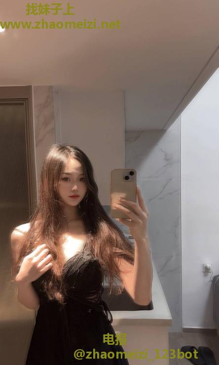 坂田兼职大长腿模特