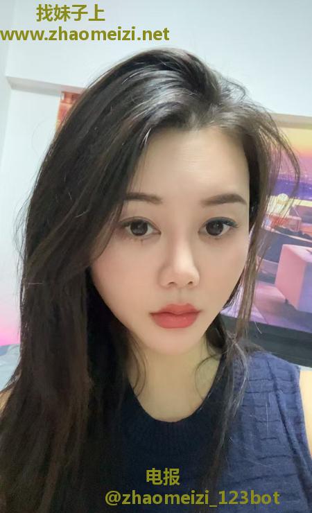 麦地蛇吻妹果果