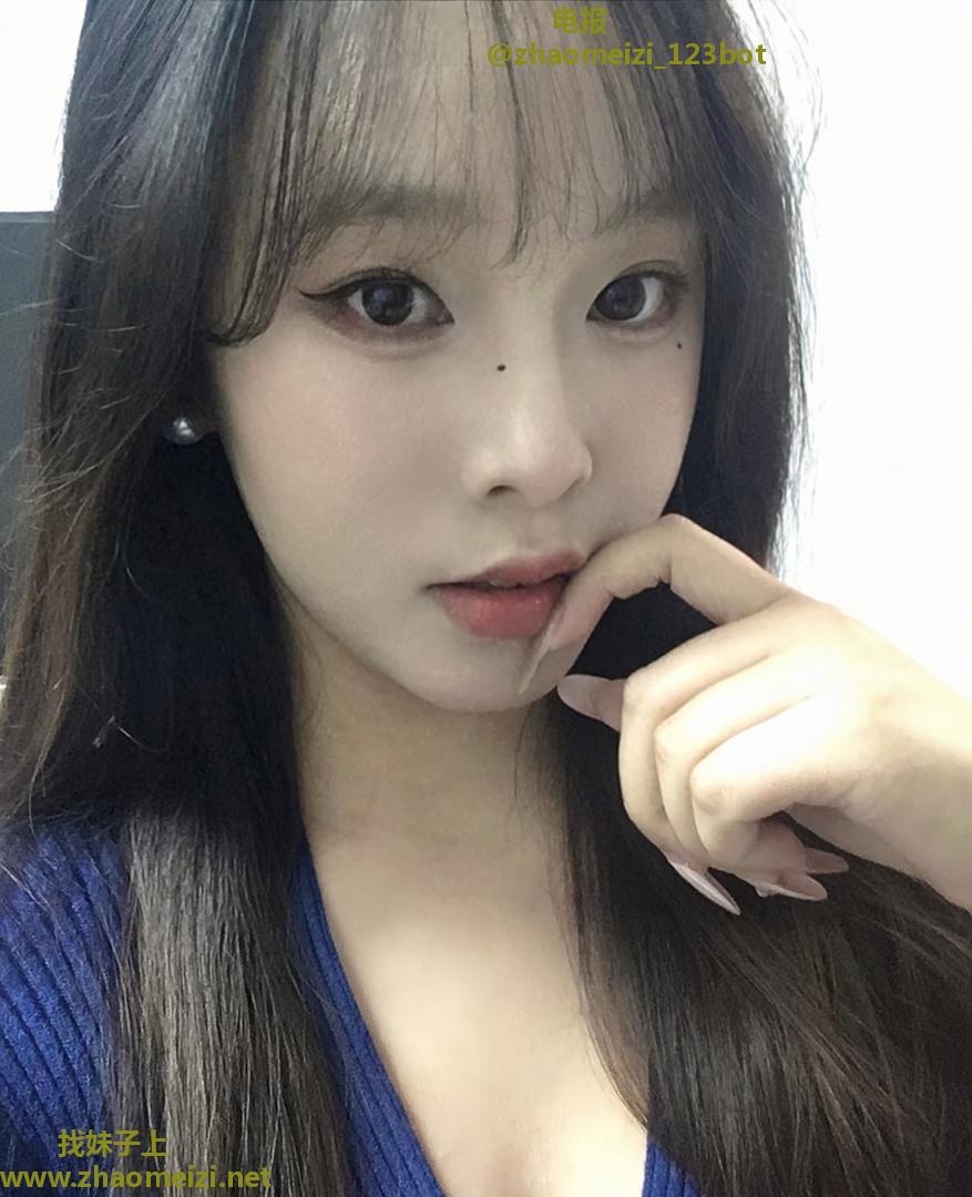 喷水馒头小学妹