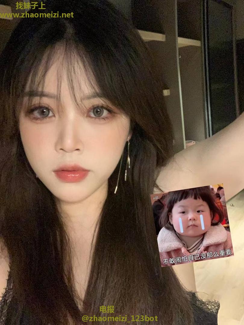 后入肤白貌美小姐姐