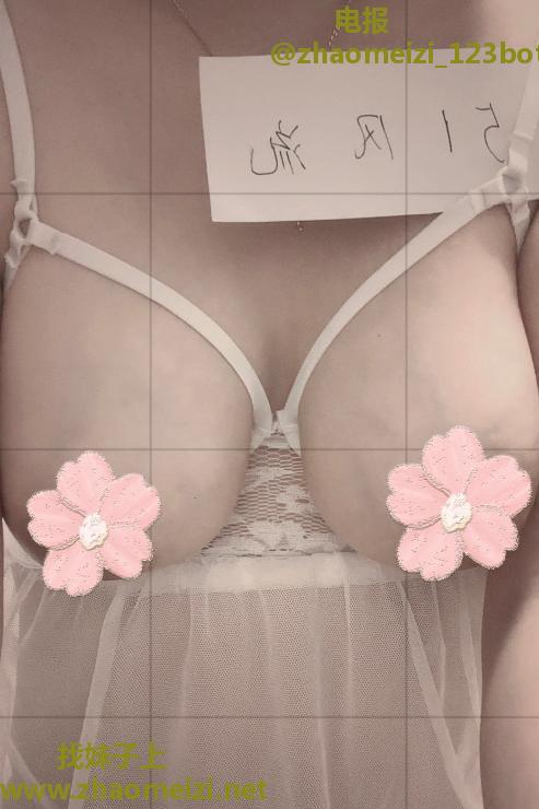 江夏区肥臀大啵妹