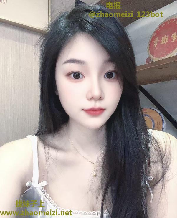 福田腿模小辣椒