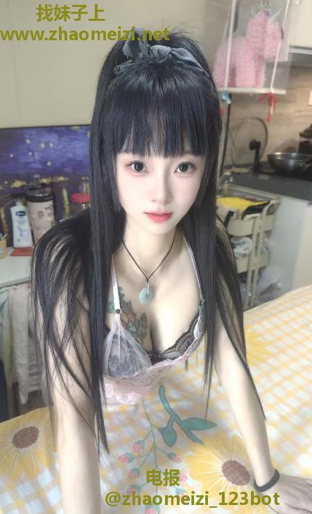 双飞盼盼姐妹花