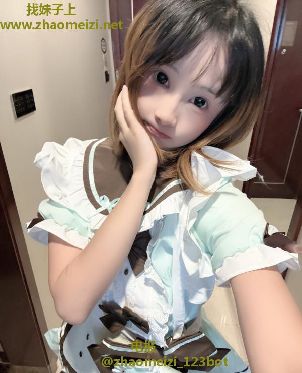 菲比cos乖巧萝莉