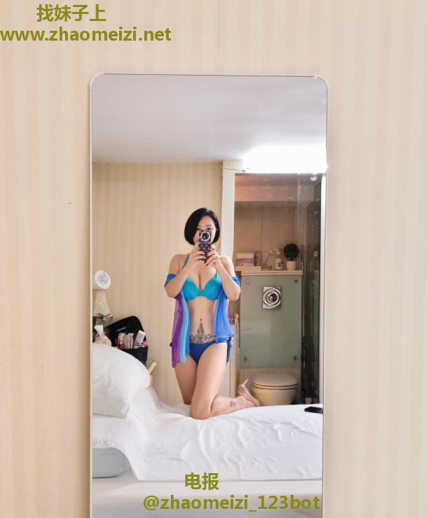 肤白丰满小辣椒