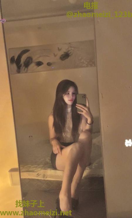 栖霞马群御姐型妹子