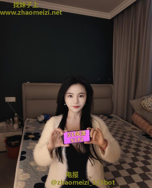 迷人性感骚妹李柏朴