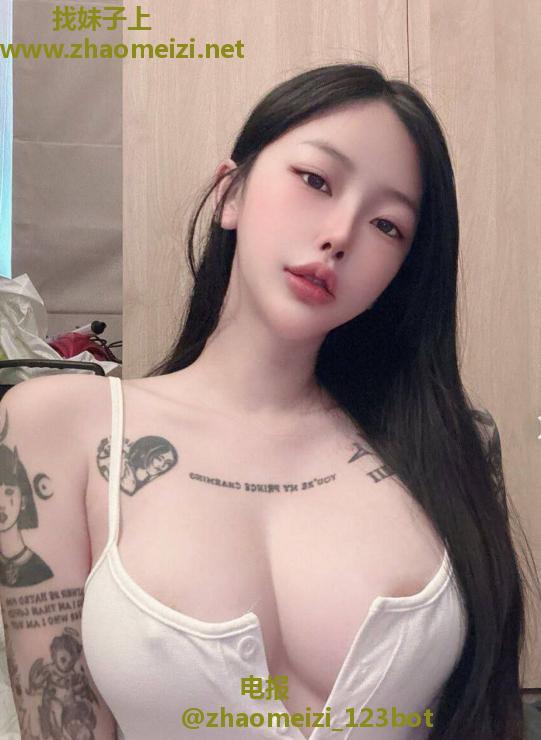 济南通体纹身小妹