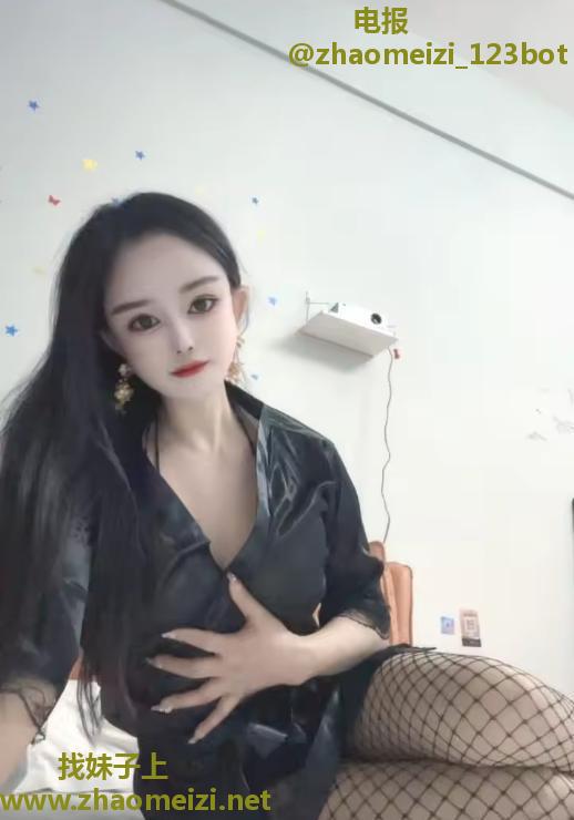 贴身热舞调情的波老师