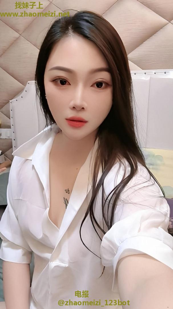 小店风骚翘臀敏敏