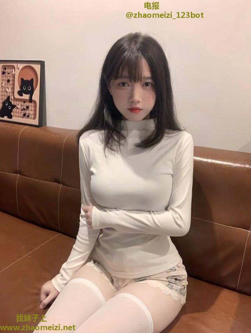 白嫩性感老师身体超软