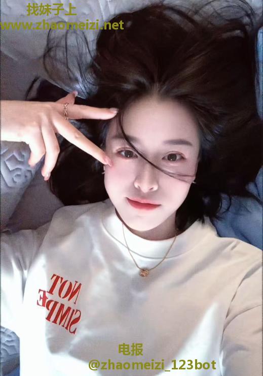 长宁气质短发御姐