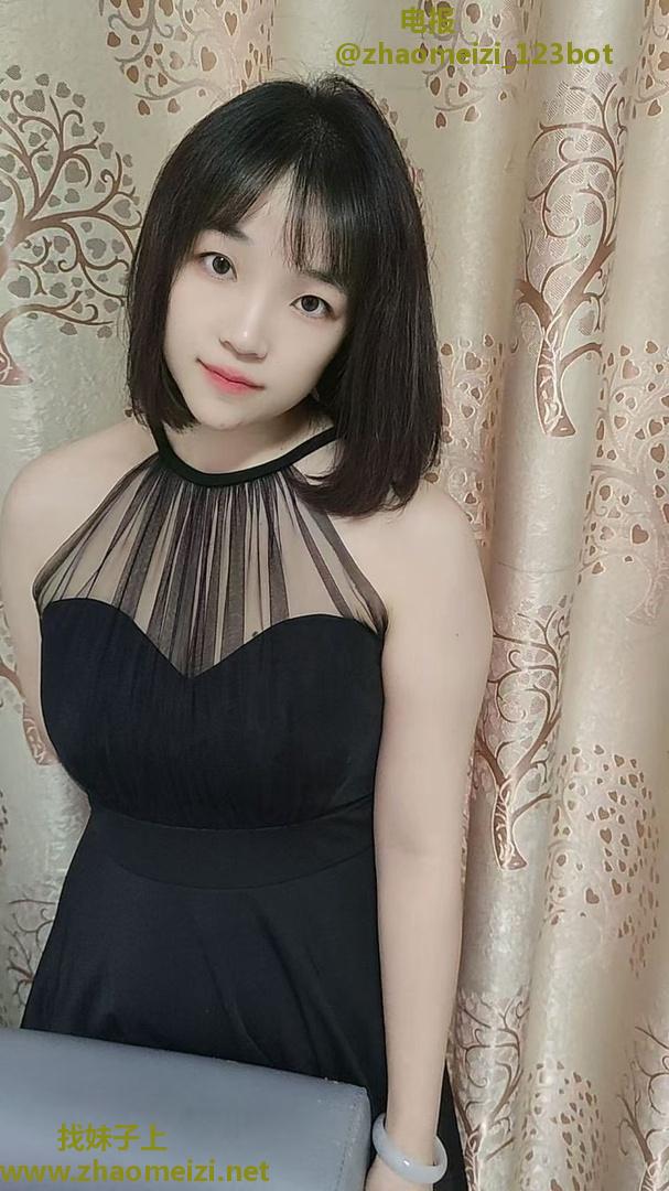 高新气质丰满梦瑶