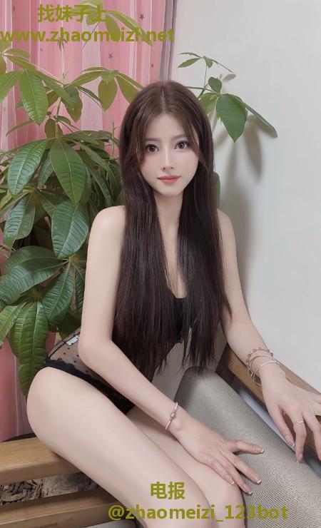 身材纤细颜值颖儿