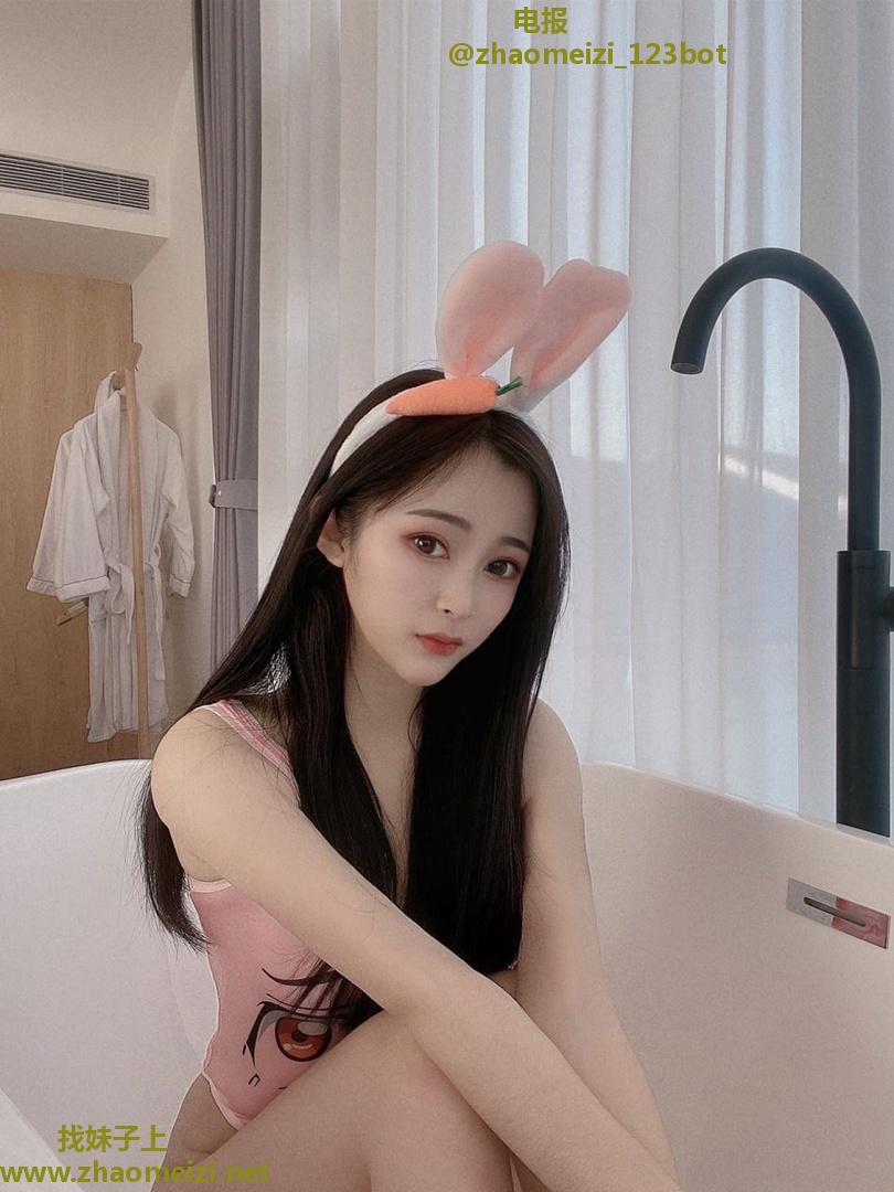 汕头风骚翘臀妹妹