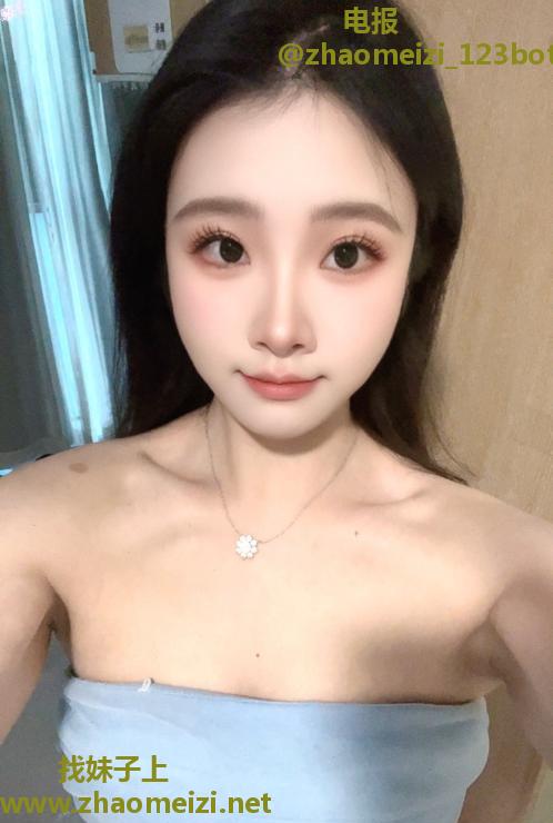 南城大腚翘臀妹