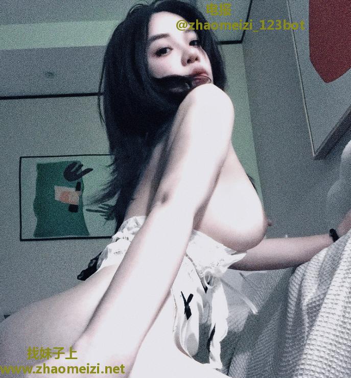 秦淮巨乳翘臀猫咪老师