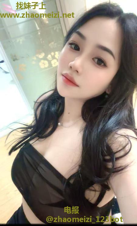 胸特大的爆乳御姐