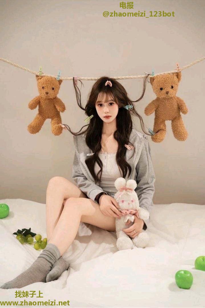 娇小可爱萝莉少女