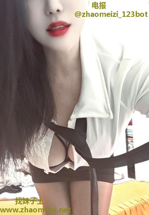 前凸后翘波大热情姐姐