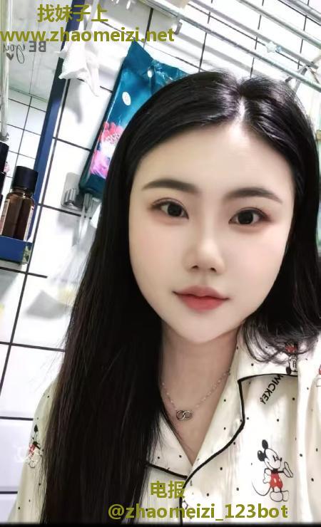 布吉大芬翘臀静欣