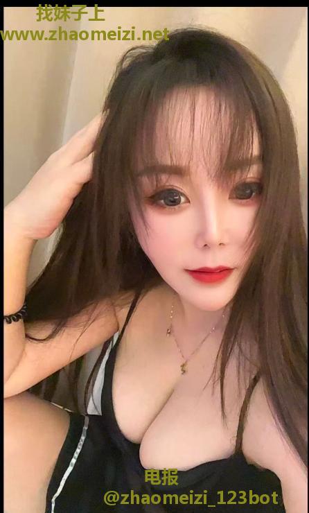 大胸服务控嫂子